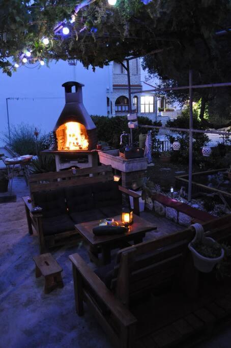 Little House Kucica Vila Banjol Exterior foto